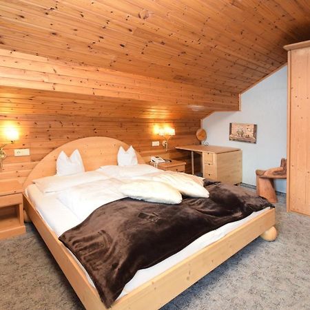 Hotel Chalet Olympia Monguelfo-Tesido / Welsberg-Taisten ภายนอก รูปภาพ