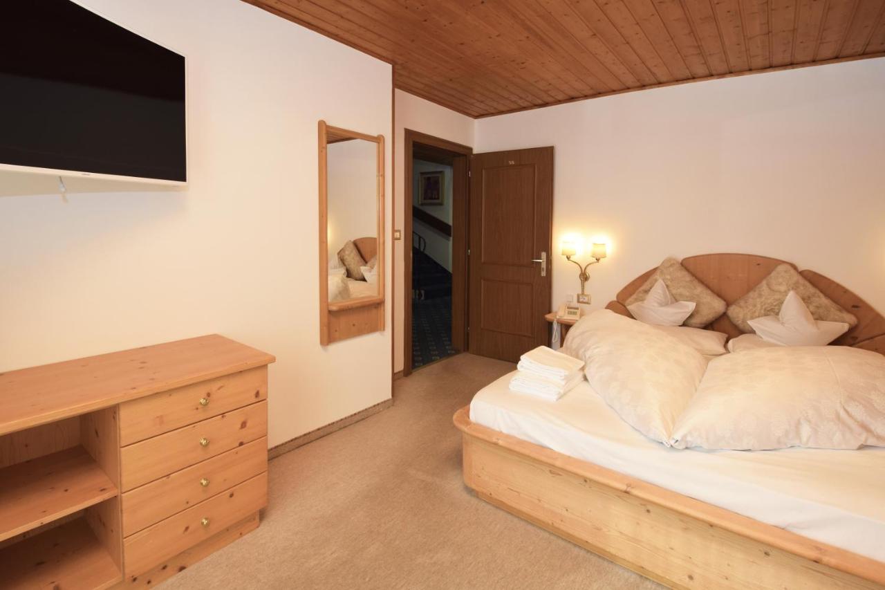 Hotel Chalet Olympia Monguelfo-Tesido / Welsberg-Taisten ภายนอก รูปภาพ