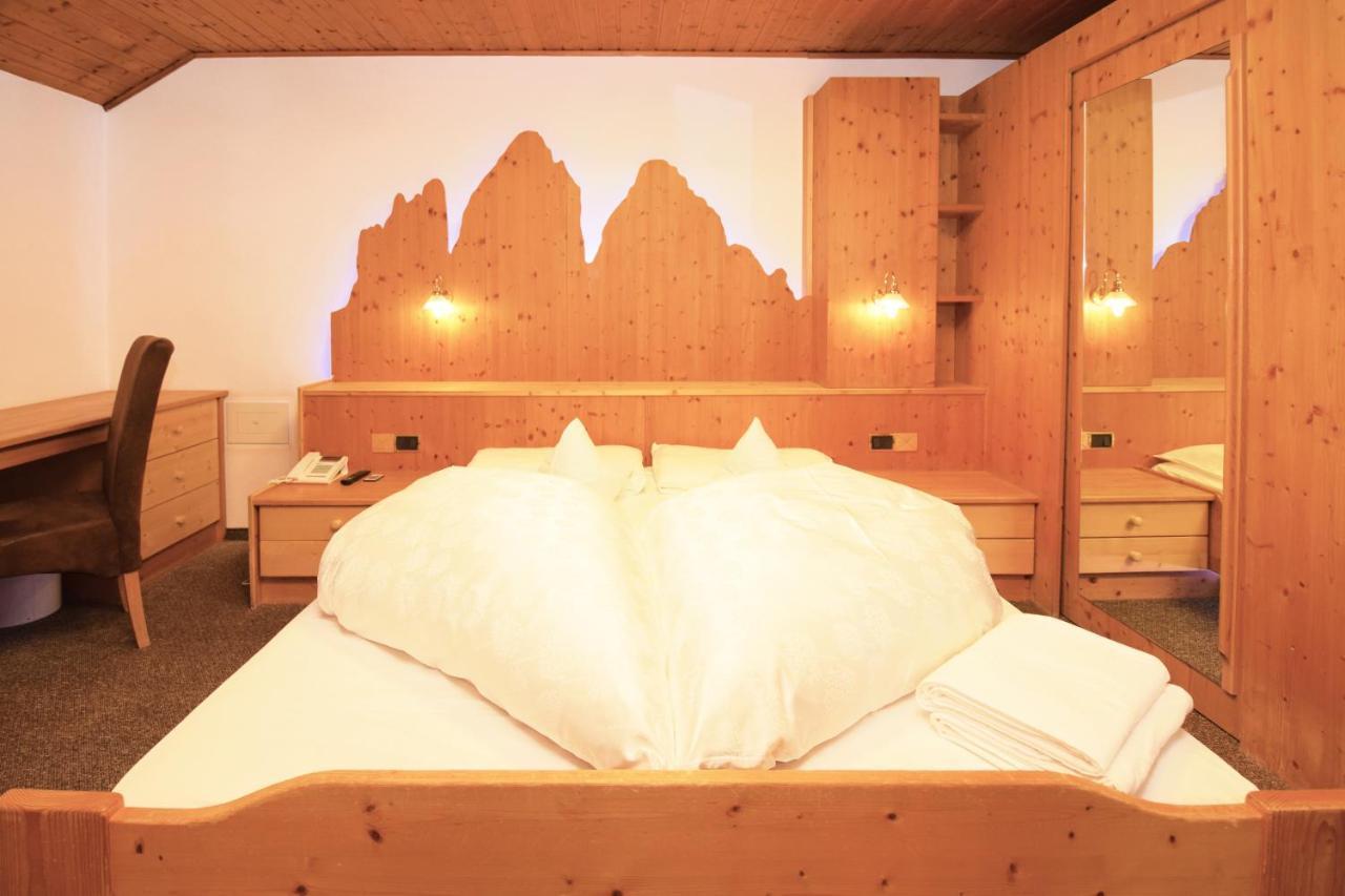Hotel Chalet Olympia Monguelfo-Tesido / Welsberg-Taisten ภายนอก รูปภาพ