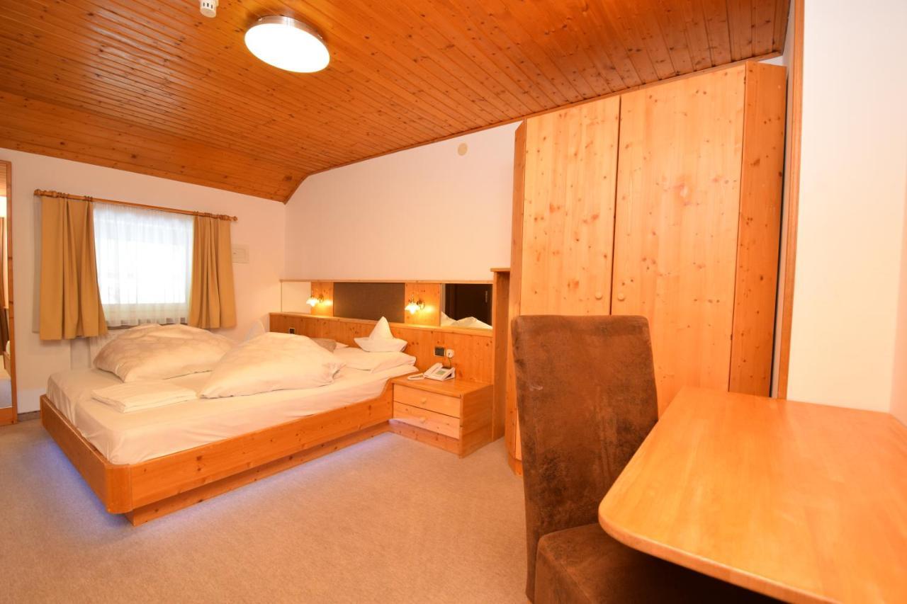 Hotel Chalet Olympia Monguelfo-Tesido / Welsberg-Taisten ภายนอก รูปภาพ